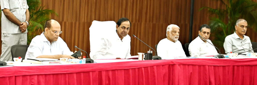 CM KCR held review meeting on organising Swatantra Bharata Vajrotsawalu 02-08-2022